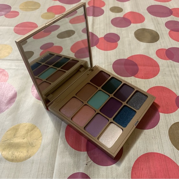 Stila Matte 'N Metal Eye Shadow Palette - Picture 5 of 7